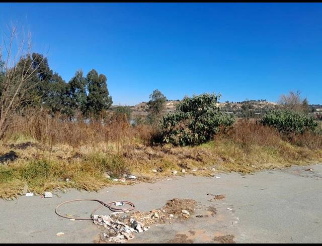 LAND FOR SALE IN FLEURHOF